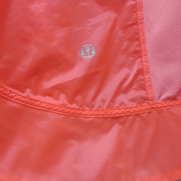 Lululemon Run: Nothing To Hide Jacket - Picture 7 of 7